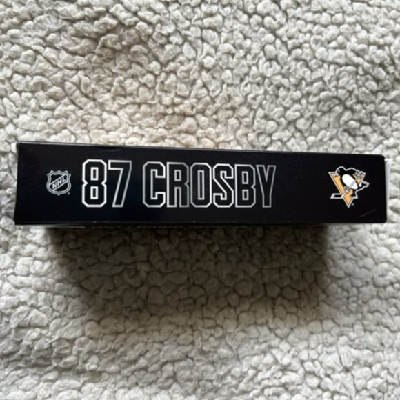 Tim Hortons NHL Limited Edition SIDNEY CROSBY No 87 Mini Hockey Stick and Locker - Picture 2 of 11